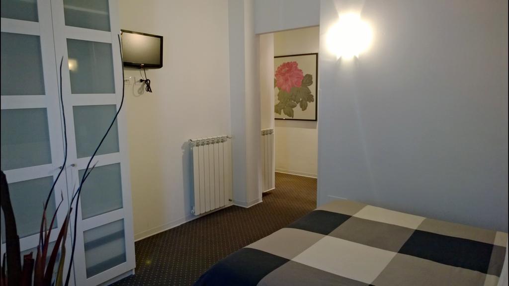 Almi Rooms Rome Bagian luar foto