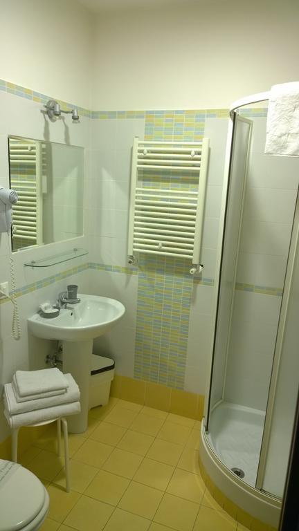 Almi Rooms Rome Bagian luar foto