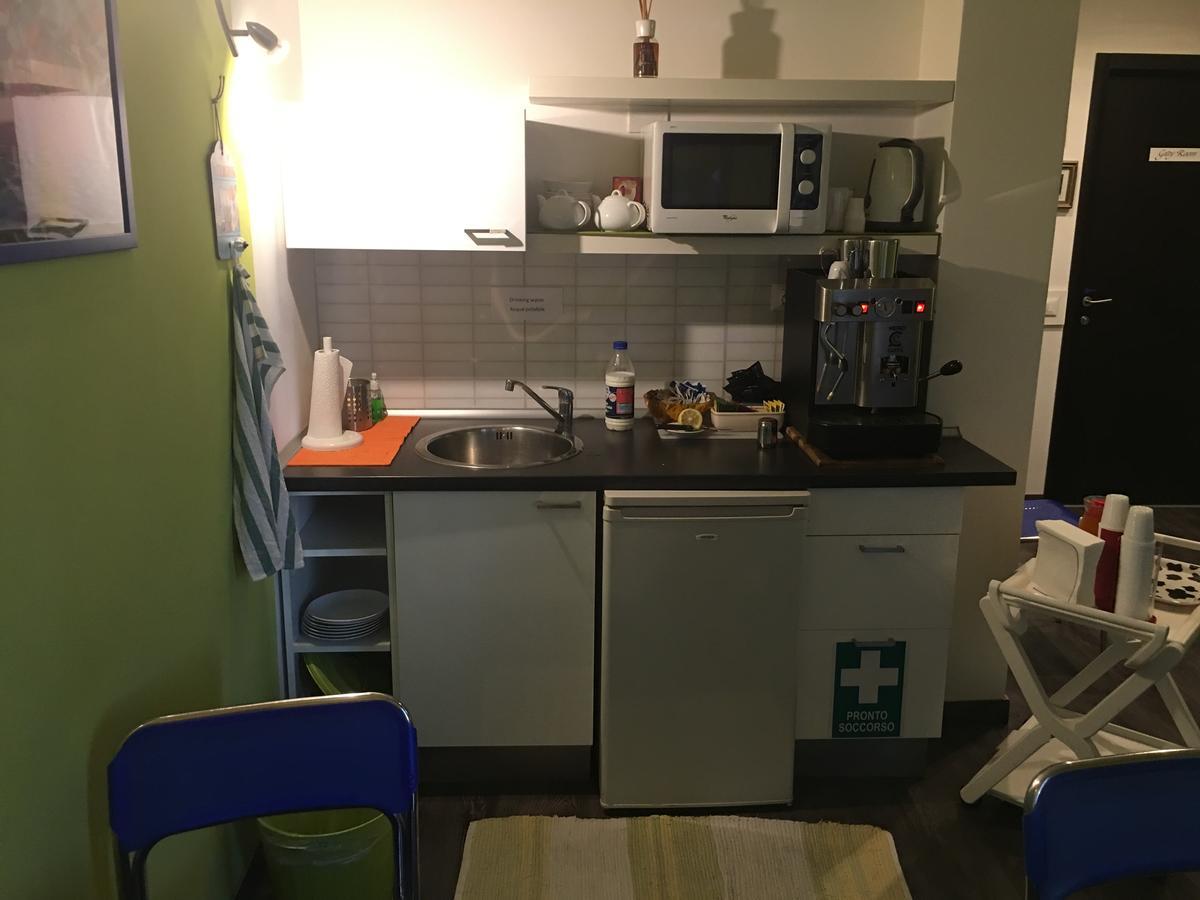 Almi Rooms Rome Bagian luar foto